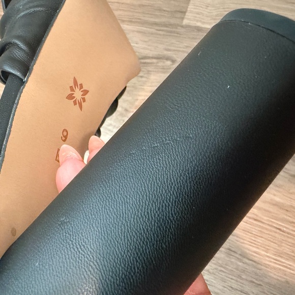 BCBG Heels - Picture 5 of 5